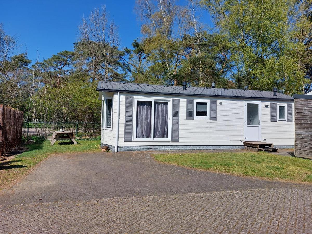 Ruim En Gezellig Chalet Voor 2 Personen Op De Veluwe Recreatiepark De Oude Driest Putten Luaran gambar